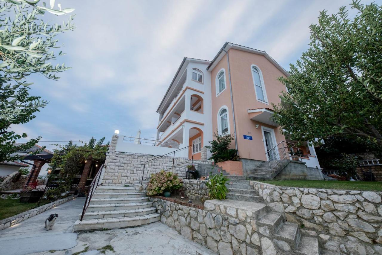 Apartments And Rooms Bolero Rab Town Luaran gambar