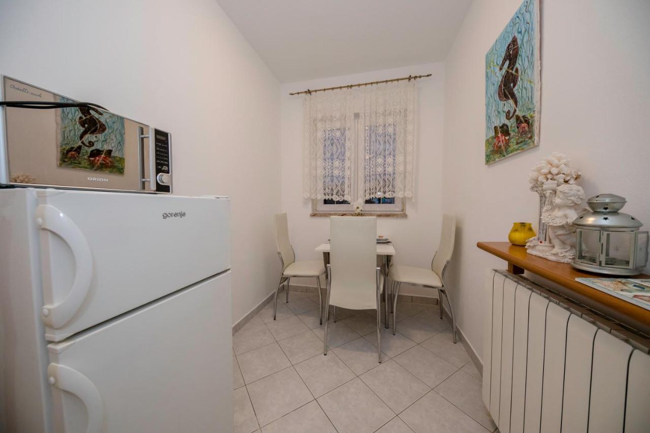 Apartments And Rooms Bolero Rab Town Luaran gambar