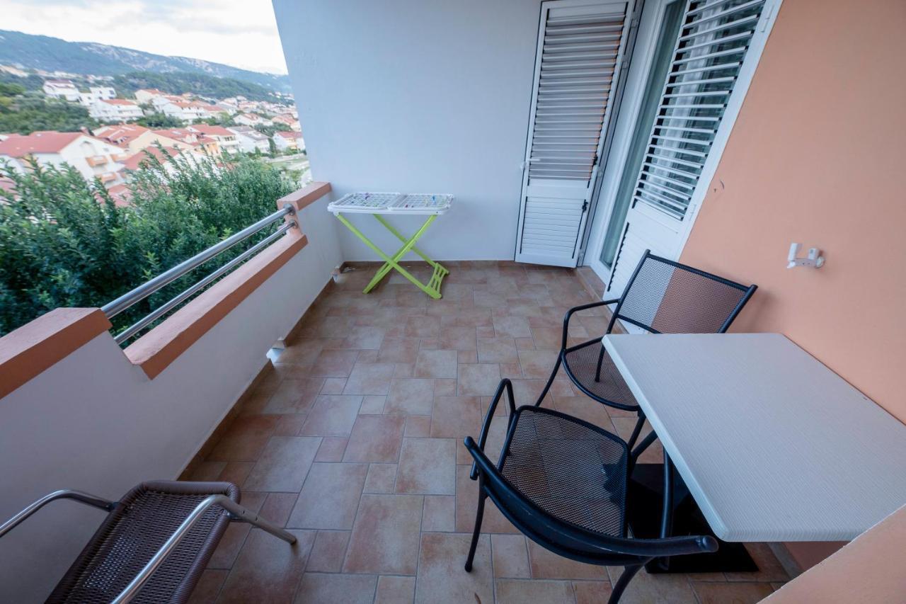 Apartments And Rooms Bolero Rab Town Luaran gambar