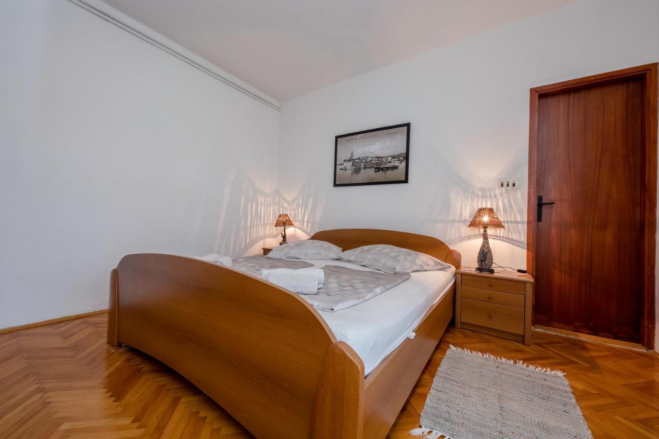 Apartments And Rooms Bolero Rab Town Luaran gambar